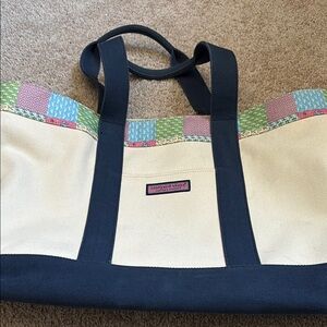 Vineyard Vines Women's Cream and Navy Tote Bag